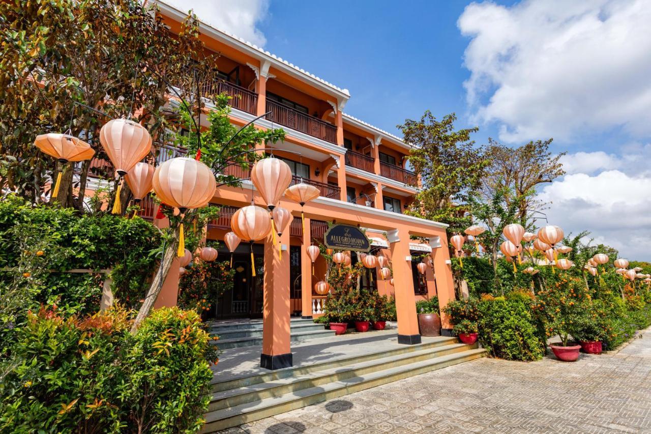 Allegro Hoi An . A Little Luxury Hotel & Spa Extérieur photo The temple's main entrance
