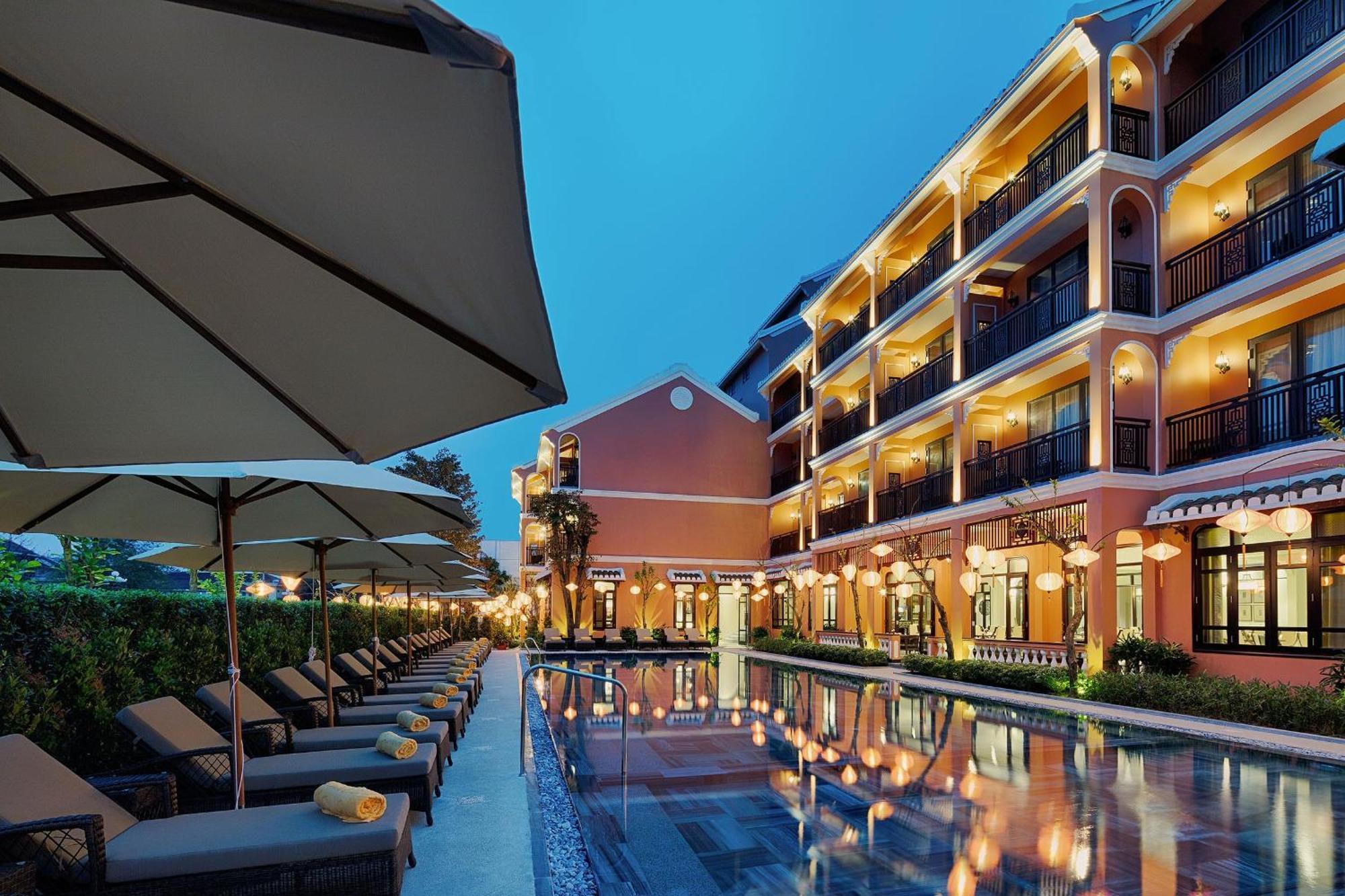 Allegro Hoi An . A Little Luxury Hotel & Spa Extérieur photo The Riverview Pool at The River