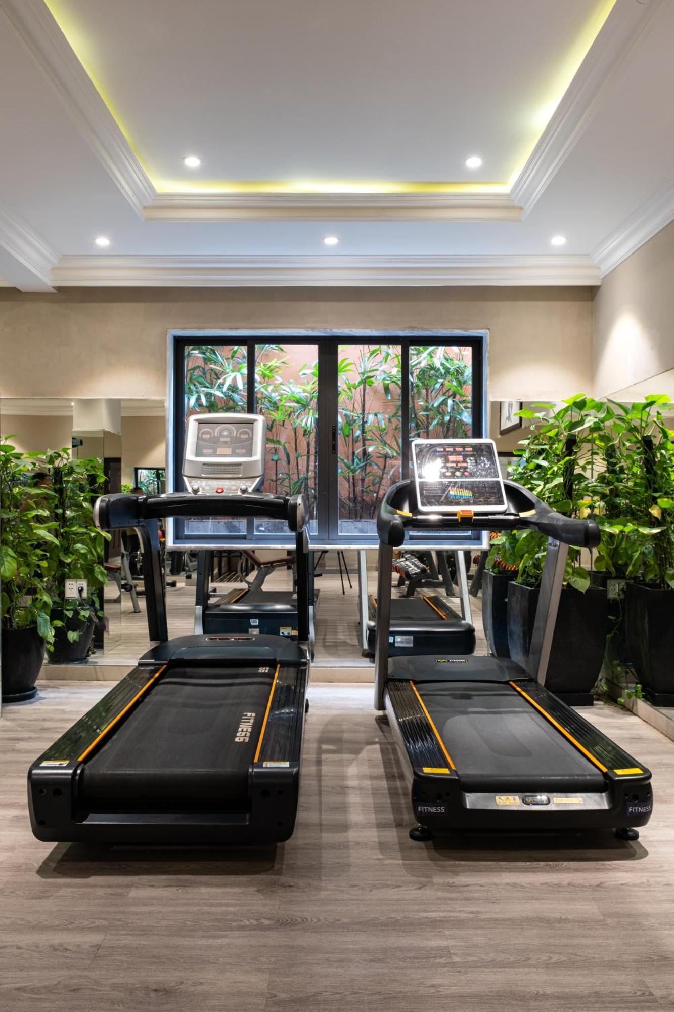 Allegro Hoi An . A Little Luxury Hotel & Spa Extérieur photo The gym at the Mandarin Oriental, Paris