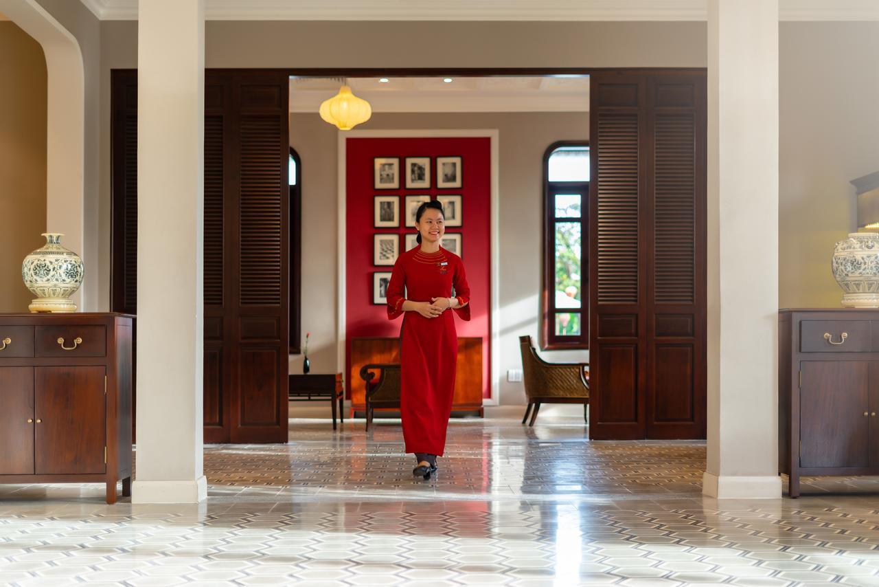 Allegro Hoi An . A Little Luxury Hotel & Spa Extérieur photo A Concierge at the Mandarin Oriental, Saigon